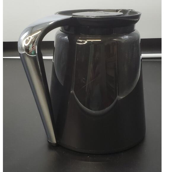 Keurig 2.0 Thermal Coffee Pot, Carafe Black and Silver, 4 Cup 32 oz, Replacement - Picture 2 of 9